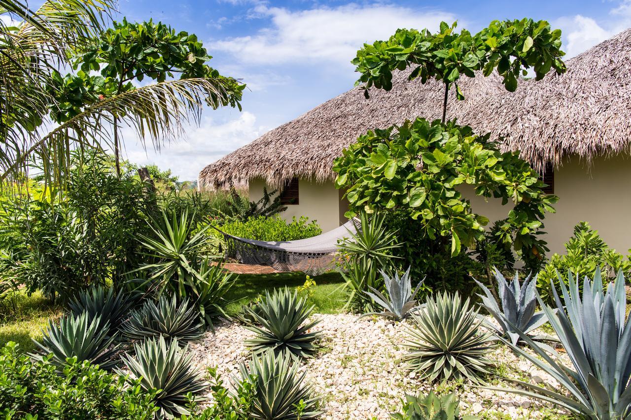 Malibu Popoyo Hotel Exterior photo